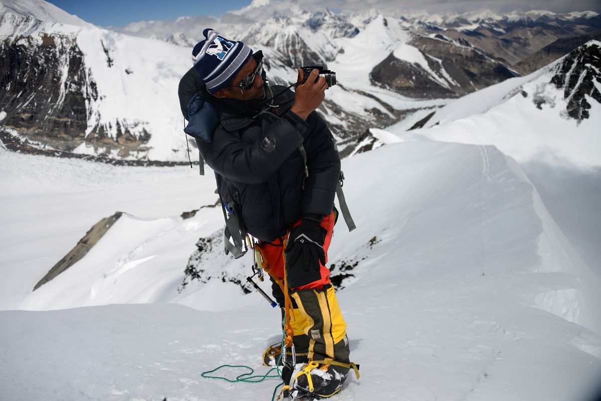 62 Climbing Sherpa Lal Singh Tamang Filming On The Lhakpa Ri Summit 
